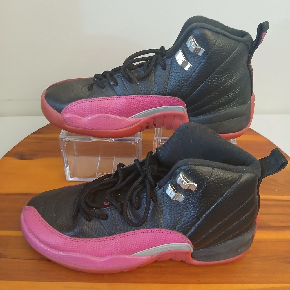 Jordan 12 Retro Kids 5.5Y Black Deadly Pink Basketball Shoes Sneakers 510815-026